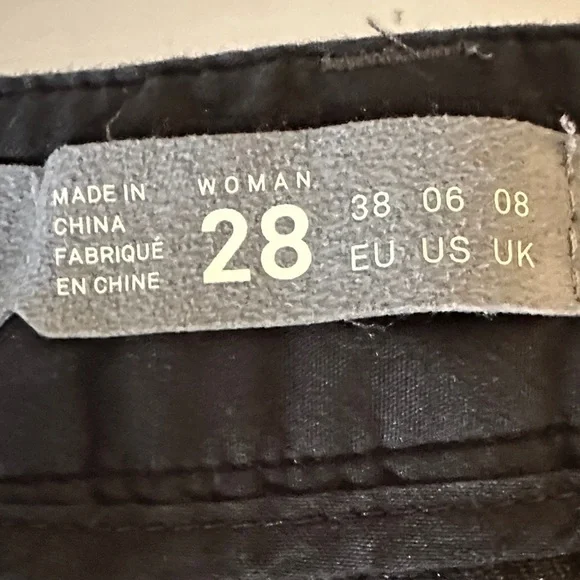 Icebreaker Women's Charcoal Gray Bermudas - Picture 8 of 10